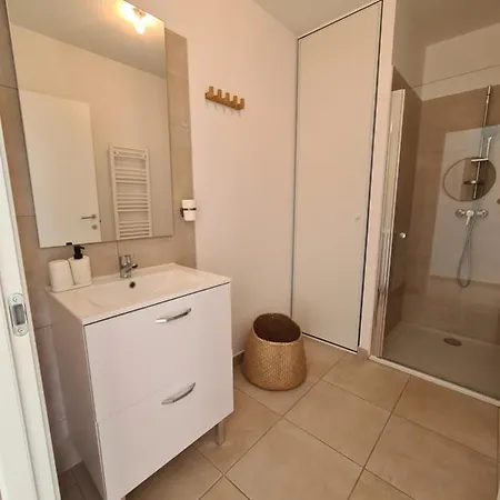 Apartament Corse - Bord De Mer, Neuf Avec Piscine Chauffee *