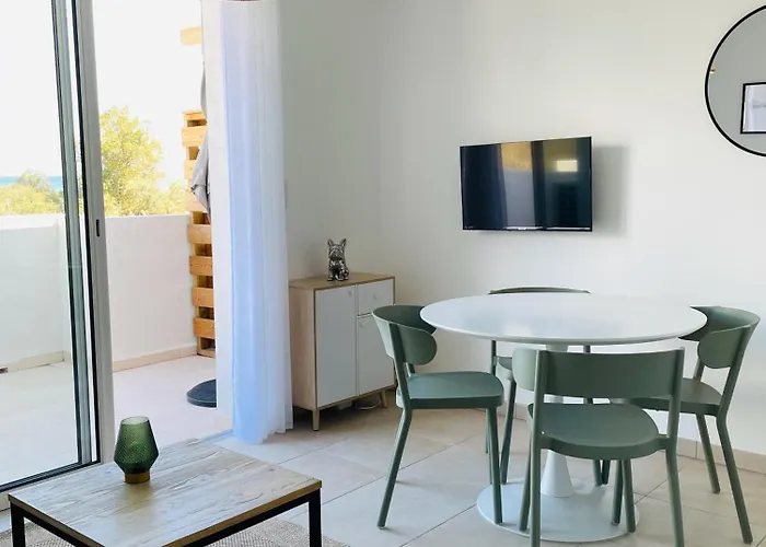 Corse, 3 Chambres, Confort, Accès Direct Appartement